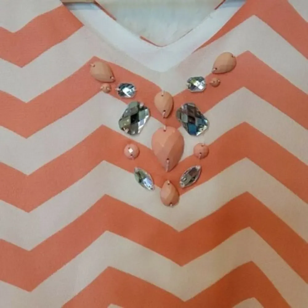 Speechless Dress Peach and White Chevron Girls Size Small Split Sleeve